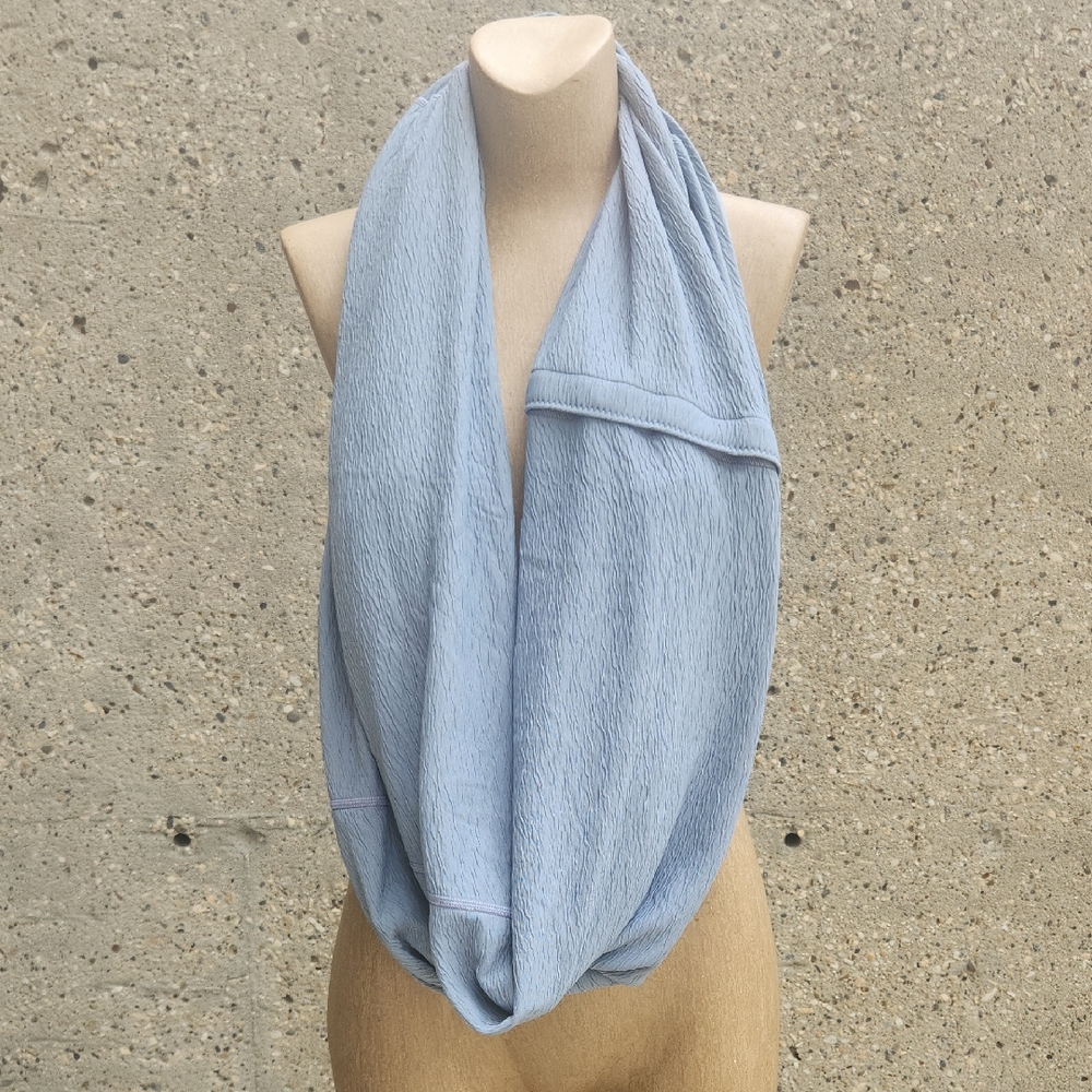 Lululemon Athletica Light Blue Vinyasa Scarf